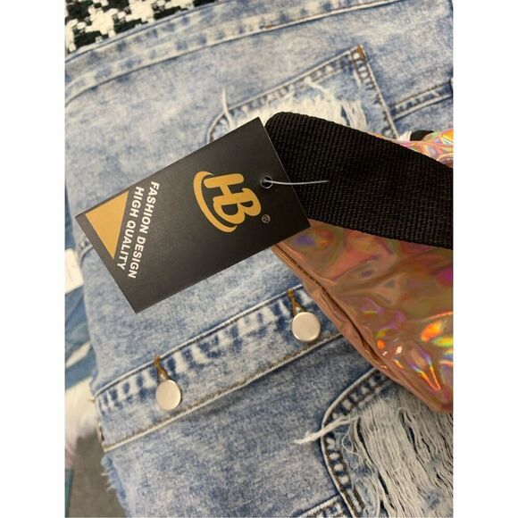 Metallic Faux Leather Fanny Pack - Picture 5 of 5